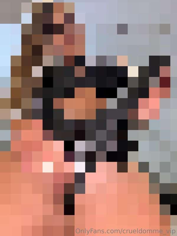 One of my absolute favourite kinks is rip off fetish and it’..