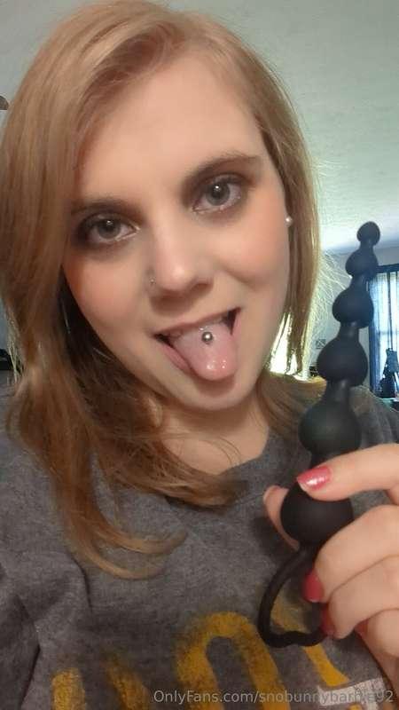 Trying out a surprise gift! Spoiler alert: I love it! 🖤😉