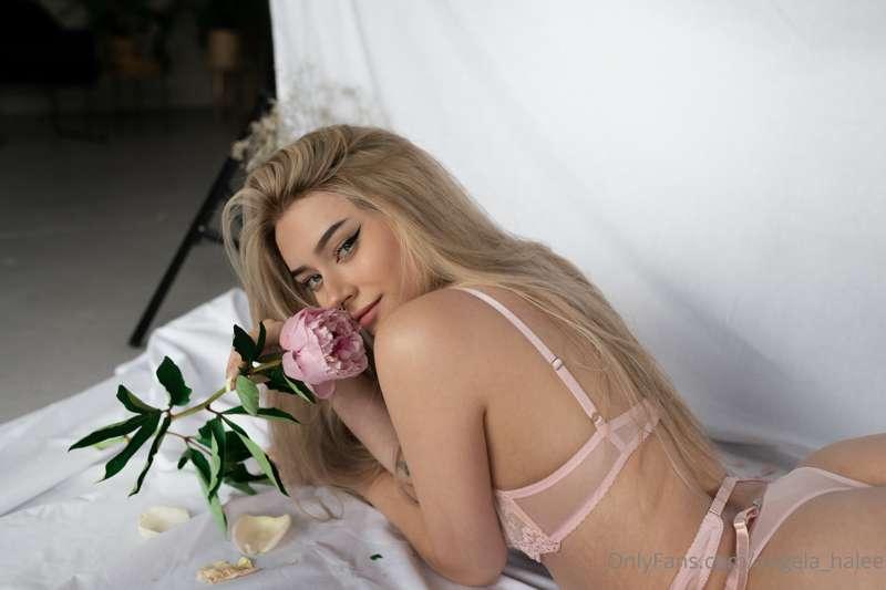 Did you know that peonies are my fav flowers?