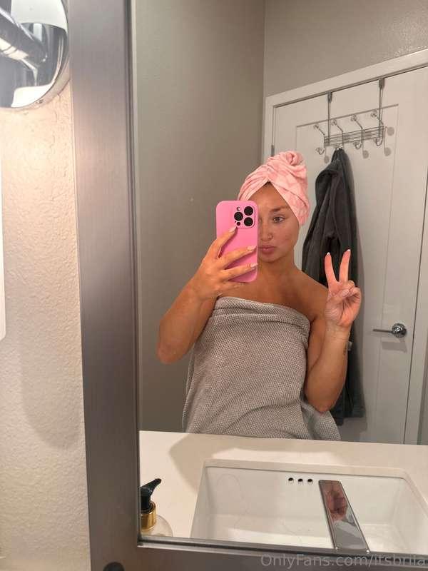 Squeaky clean and ready for some fun. 😉💦