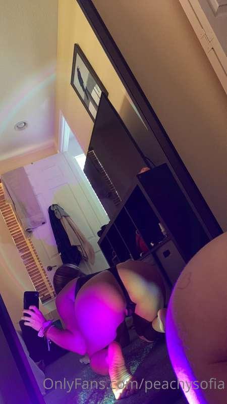 peachysofia image #1