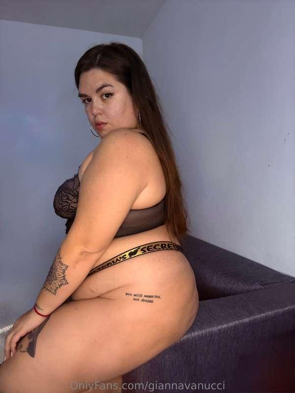 I love games, I'd like to show you some... Do you want to? 🫦