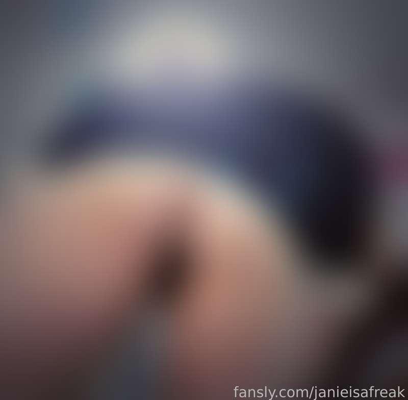janieisafreak image #3