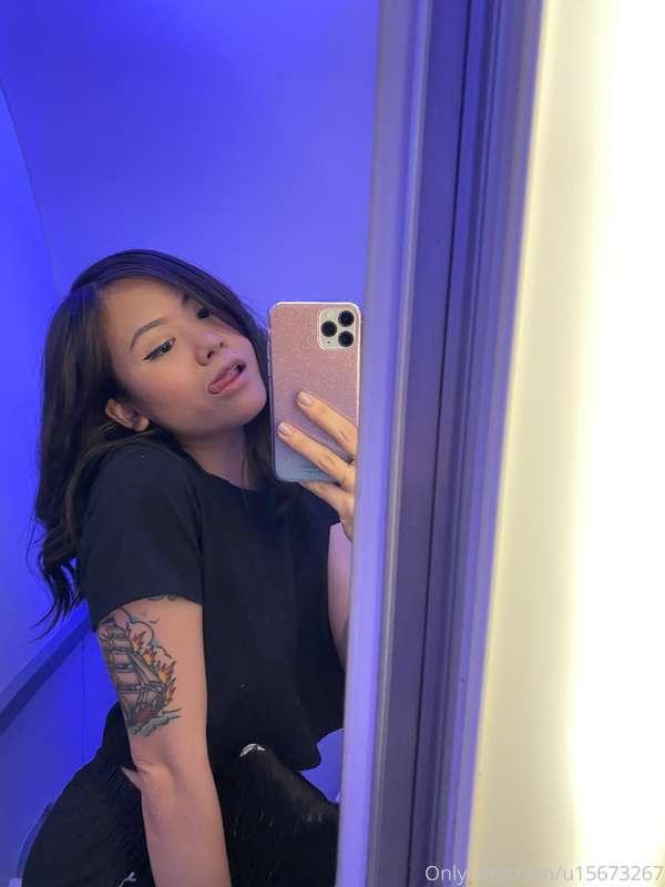 me being a naughty princess yet again but with that mood lig..