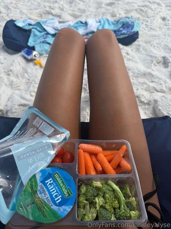 trying to keep my snacks healthy to look perfect on my bday ..