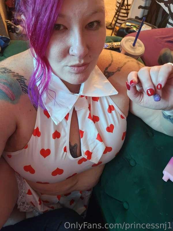 Hey my sexy friends.....  Mama needs to travel to Florida ne..