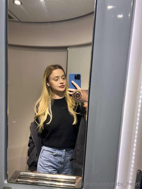 📝 𝗔𝗹𝗹 𝘁𝗵𝗲𝘀𝗲 𝗶𝗱𝗲𝗮𝘀, 𝗯𝘂𝘁 𝗻𝗼𝘁 𝗲𝗻𝗼𝘂𝗴𝗵 𝘁𝗶𝗺𝗲  Why does it feel lik..