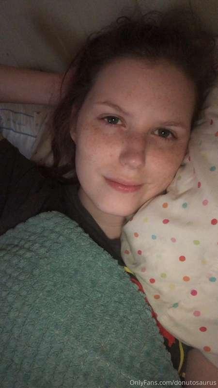 hey, babes. idk how many of you actually keep up with my hea..