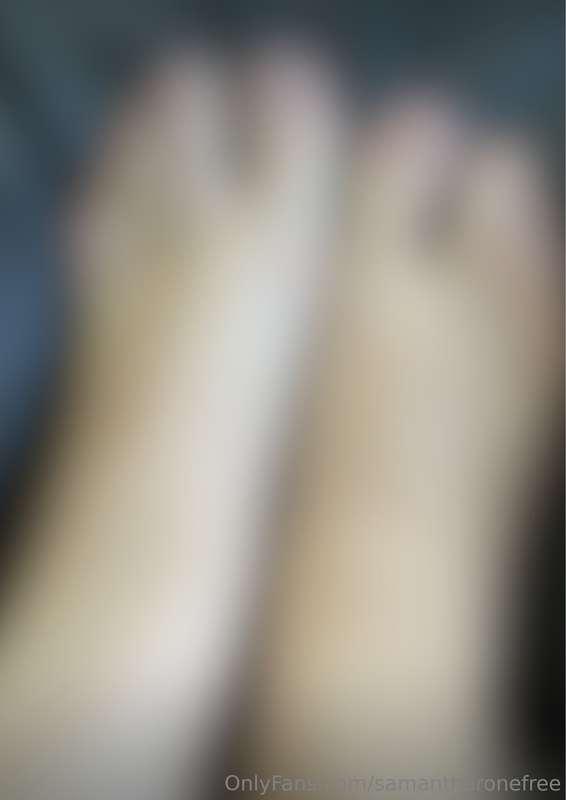 I heard you're craving for my feet! come here I'll let you l..