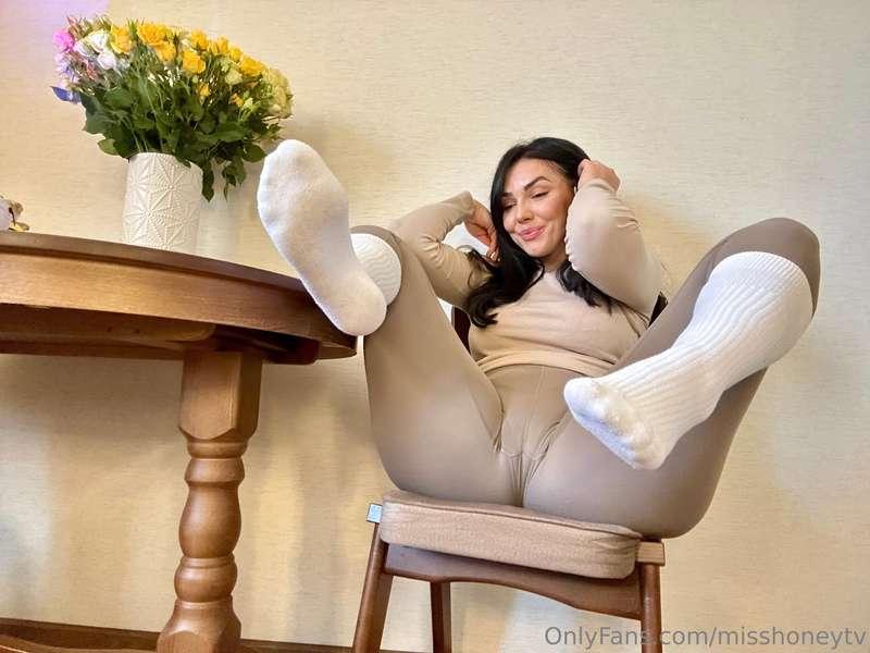 misshoneytv image #0