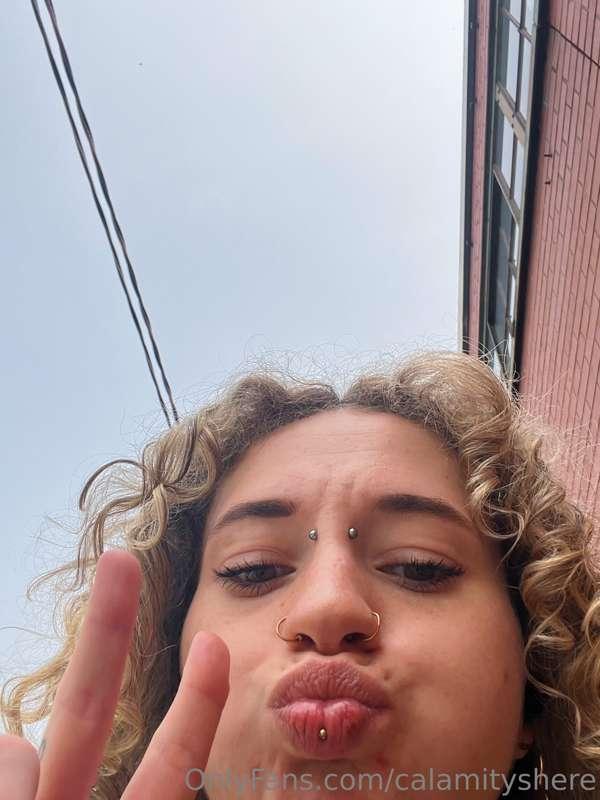 HEY YALL 🩵
soooo i'm about to have my phone and internet cut..