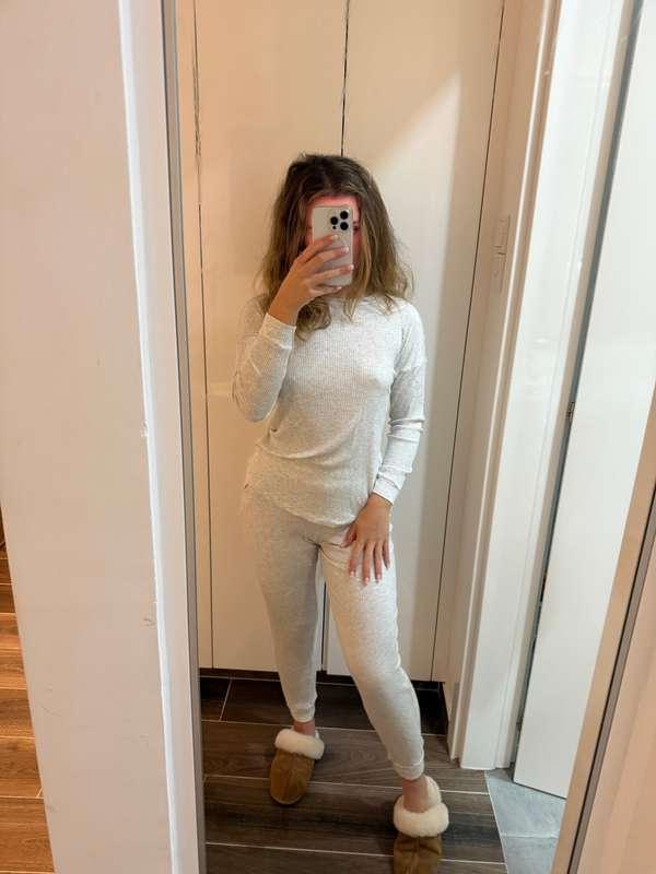 Come and chat to me and get naughty 😙