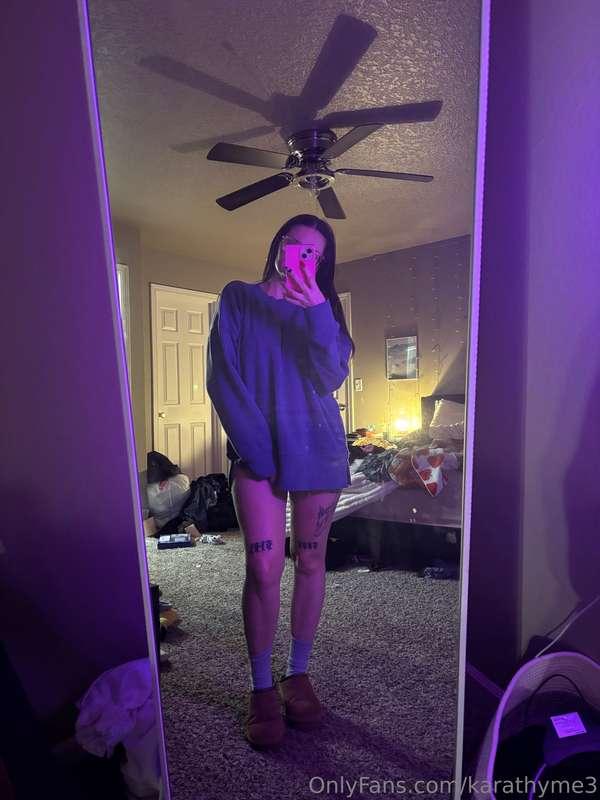 Felt cute in this thrift store find….this crew neck is 🔥 How..