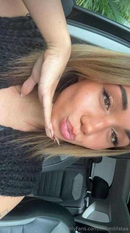 you can find me here --> https://app.fanfix.io/@chloesuzanne