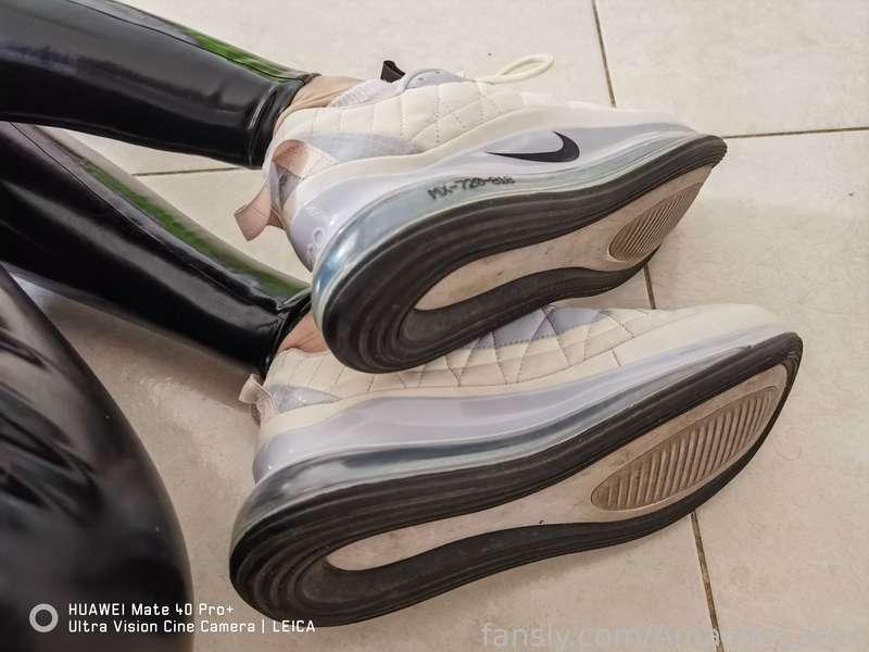 amandalatex image #4