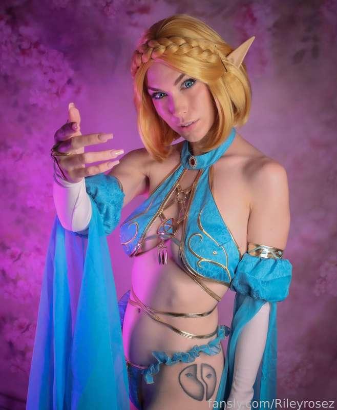 rileyrosez image #3