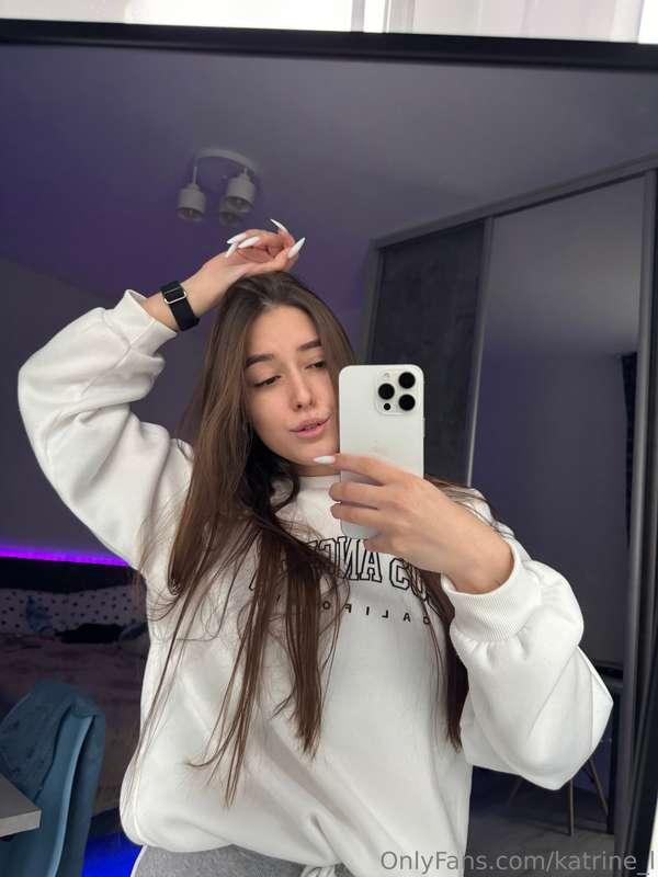 I have been exercising outside and it's been incredible! 🏃‍♀..