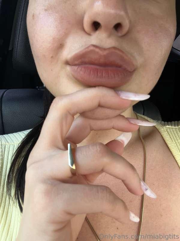 Can we kiss ?