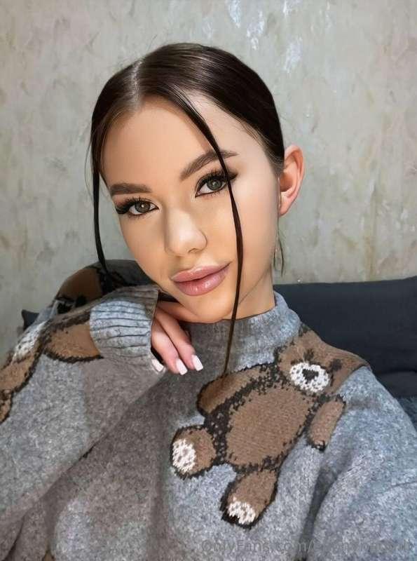 *** 🔥Free Subscription🔥 *** This wild babe @elenstarrr is wa..