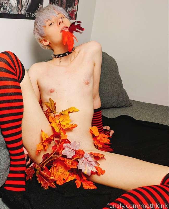 mothkink image #3