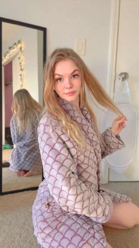 I'm looking for a hard cock