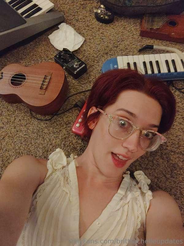 Music is becoming a thing... 👀🎸