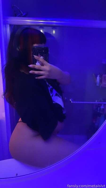 horrorwhore image #1