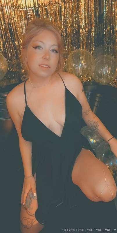 Mini set for the Birthday shoot just posted 💦