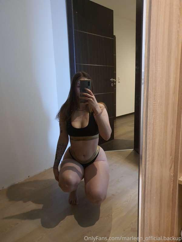 leni_official image #2