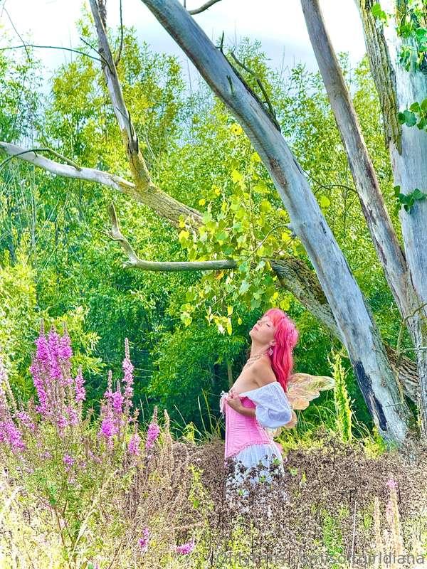 Being in nature makes me feel so free 🌳💕🧚🏻‍♀️