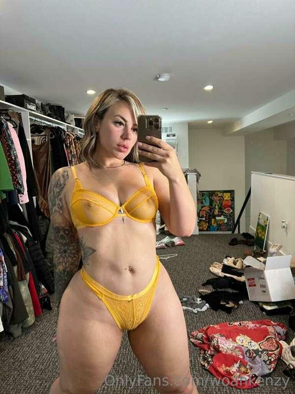 I'm waiting for you in my DMs 😈