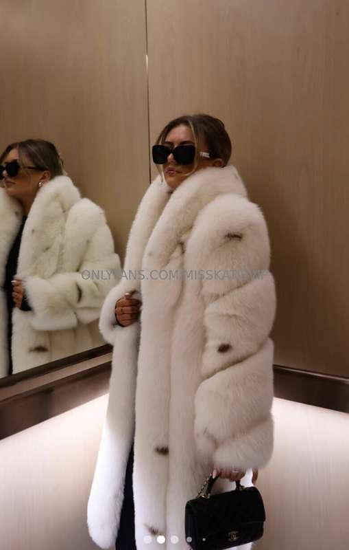 Ok guys time for me to order my fur coat please help me deci..