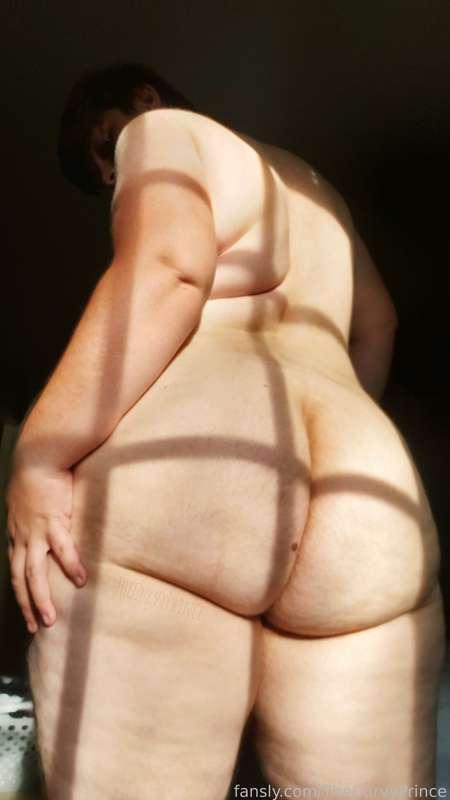 thecurvyprince image #5