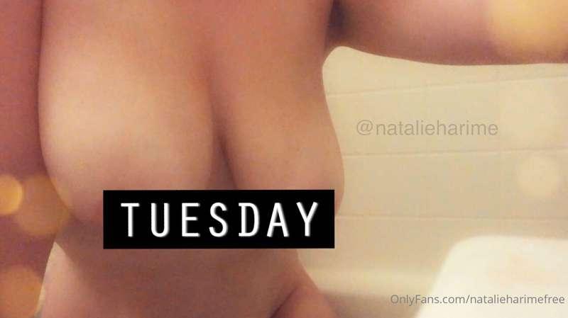Titty Tuesday! 25% off for new subs on VIP! 
onlyfans.com/na..