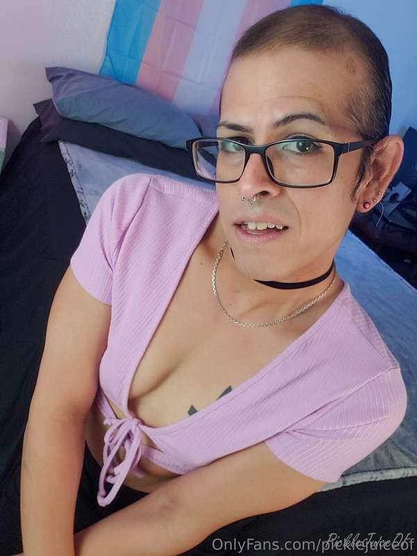 Oh hey there, gorgeous! What are you getting into tonight?