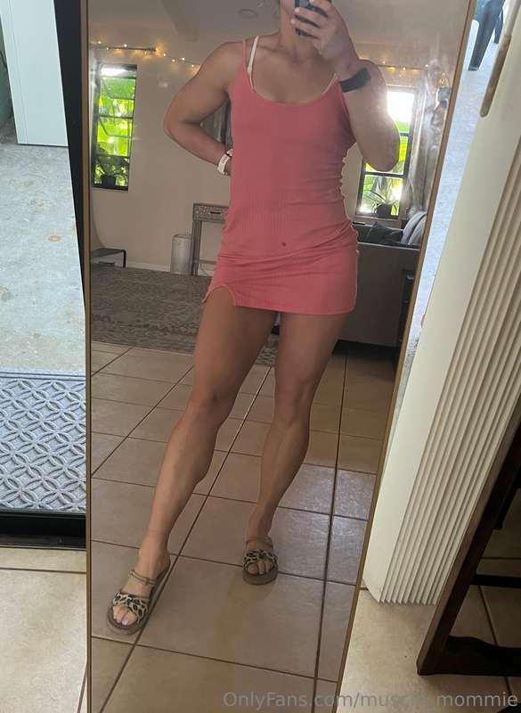 Happy Saturday babe! Beach day for me today 😘 