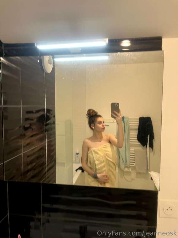 Would you shower with me? 💦