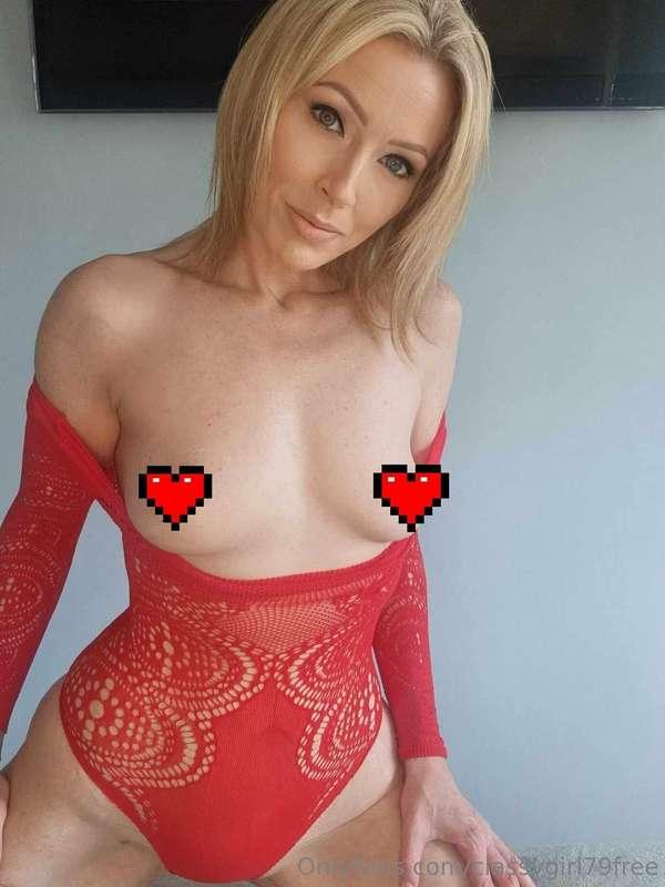 Would you like to play with these?? Tip $4 and I'll send the..