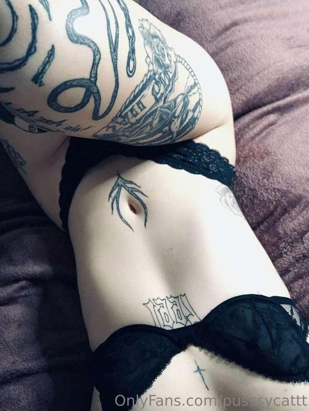 Hey there 😻 follow my premium for exclusive content 💝