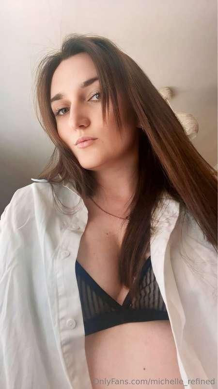 🤩Free page @amberalex of the incredible Alexandra🤩! This gir..