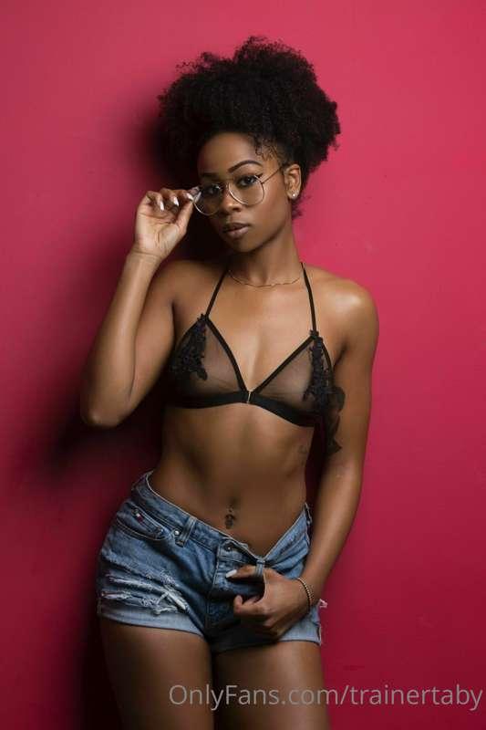 Do you like girls with glasses?