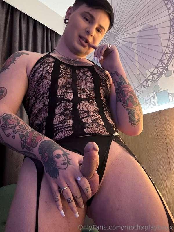 mothxplayboyx image #3
