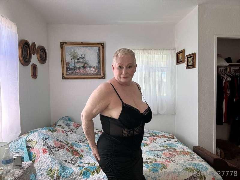 hey daddy, you like what you see?