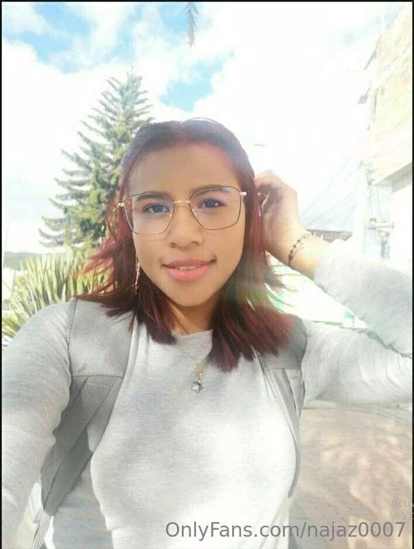 😈Hi, this is my friend Grey! She's the hottest and most conf..