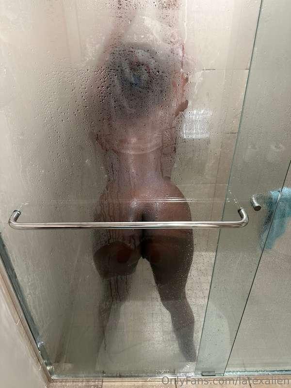eye enjoy shower sex letting the water drown me while gettin..