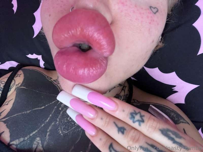 nasty_bimbo image #0