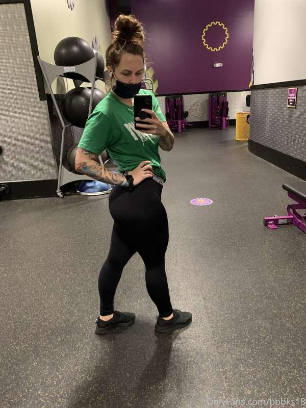 What would you do if you saw me in the gym? 🏋🏼‍♀️