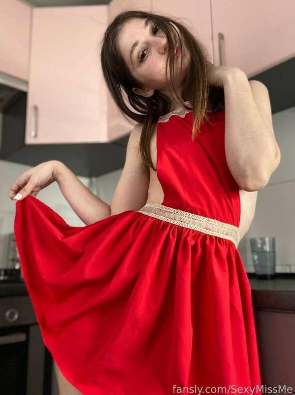 What do you want I cook for you?

#sexy #girlnextdoor #fyp #cute #slim #petite #sexymissme 