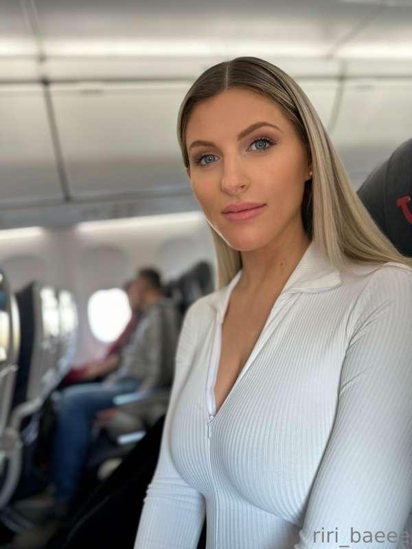 🥳 ᴇs ɢᴇʜᴛ ʟᴏs !! ✈️

Juhu ich freue mich 🤩