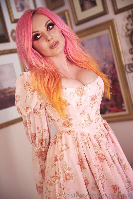 FULL VIP SET FOR JUNEEEE!!!this set is so post-date girlfrie..